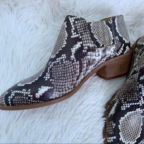 Madewell Leather Low Booties In Snake Print - Picture 4 of 7